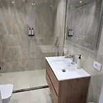Sealuxe Sarandë