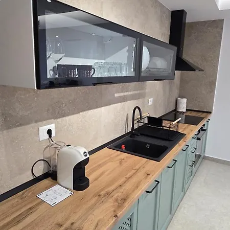 Sealuxe Apartman *