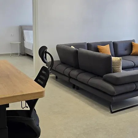 Sealuxe Apartment *