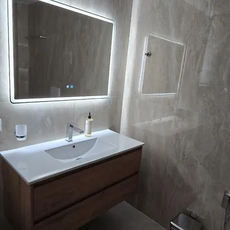 Sealuxe Apartman *